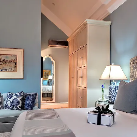 The Light House Boutique Suites-3
